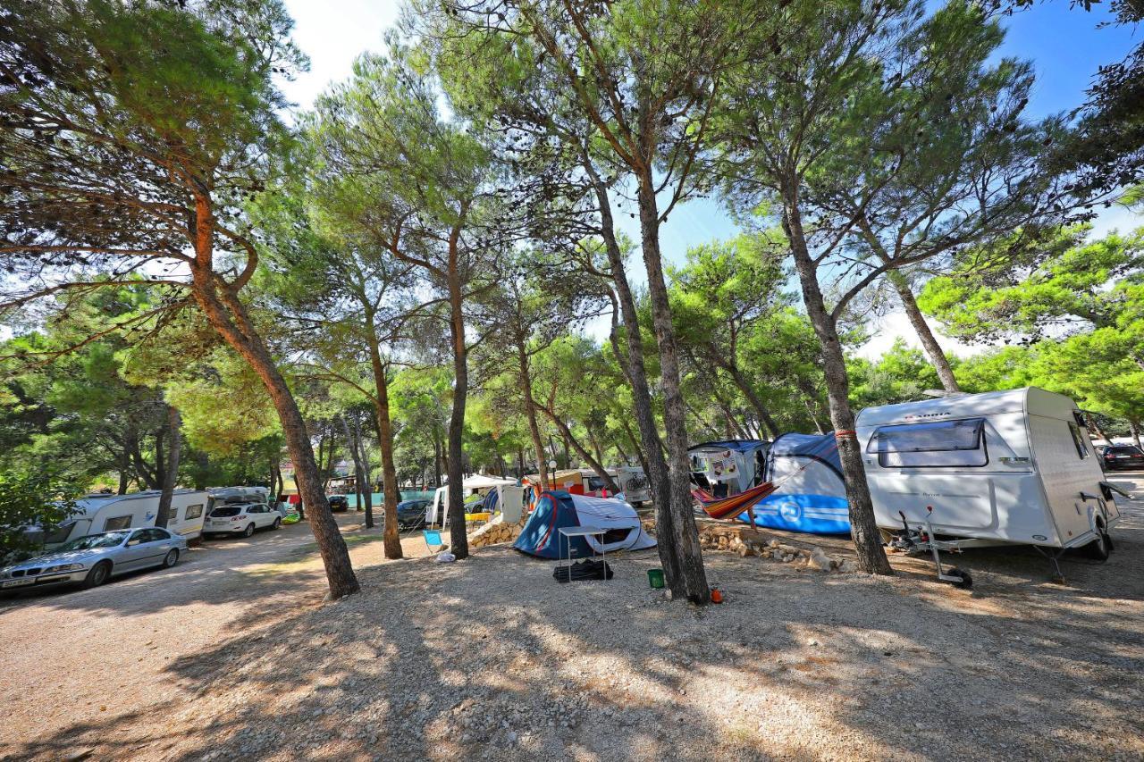 Camp Porat Hotel Povljana Exterior photo